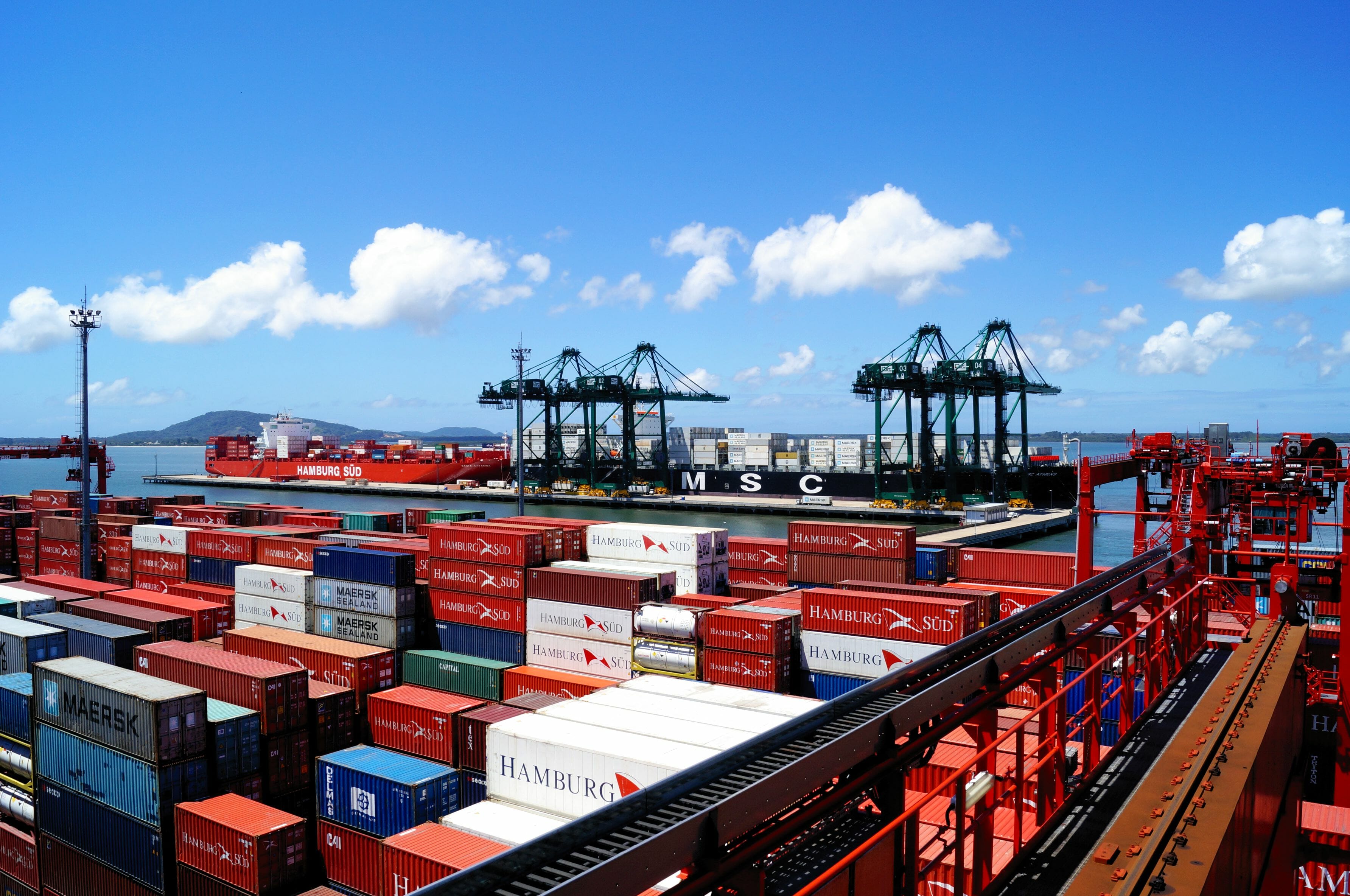 Exportadores querem revisão na exigência do escaneamento de cargas