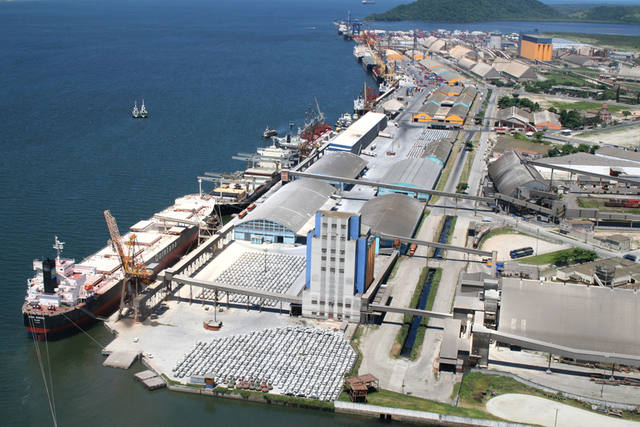 Empresa chinesa adquire por R$ 3,2 bilhões controle de 90% do Porto de Paranaguá