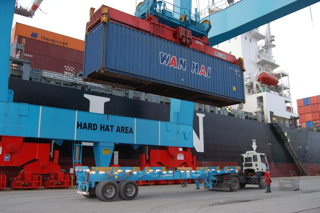 Movimento no complexo portuário de Itajaí cresce 53% em março